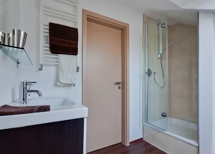 Haselmann Πανσιόν 2*